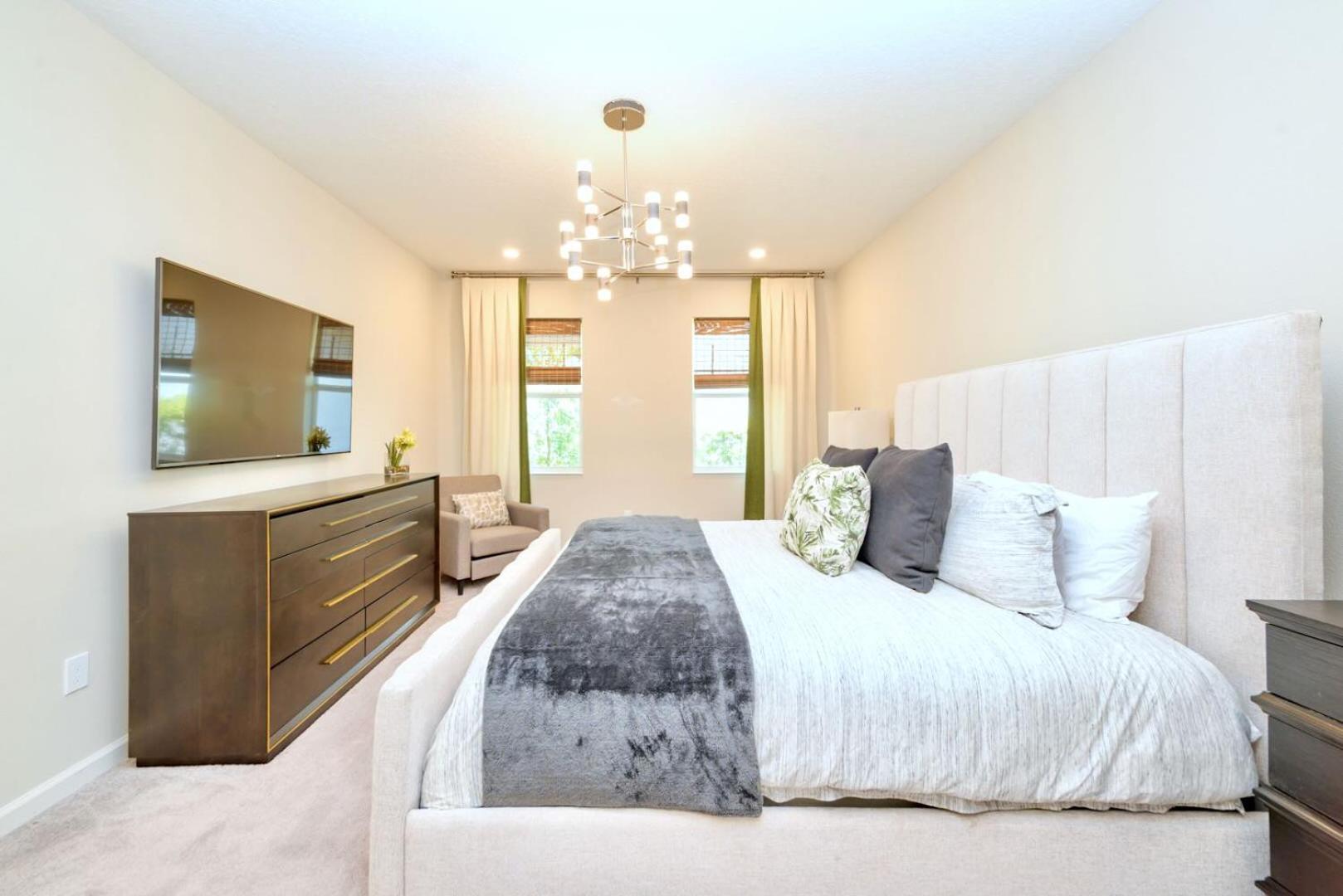 15br Mansion With Pool & Hot Tub-near Holiday home *