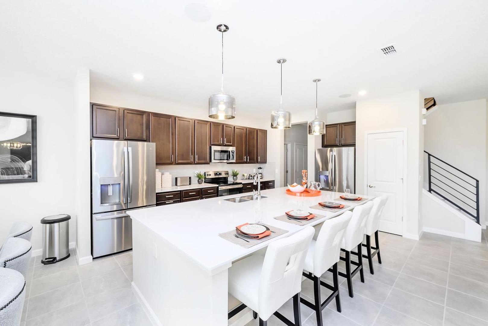 15br Mansion With Pool & Hot Tub-near