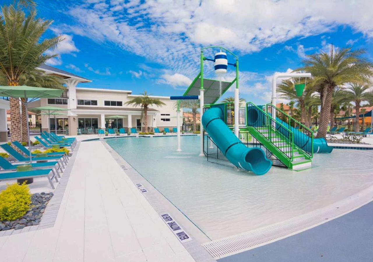 15br Mansion With Pool & Hot Tub-near Holiday home *
