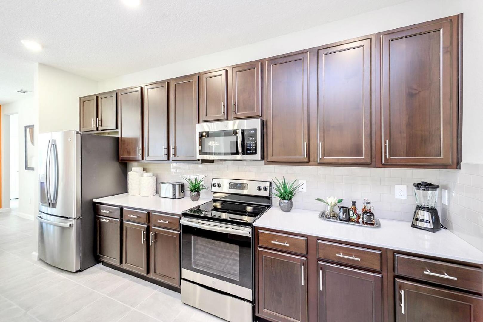15br Mansion With Pool & Hot Tub-near *