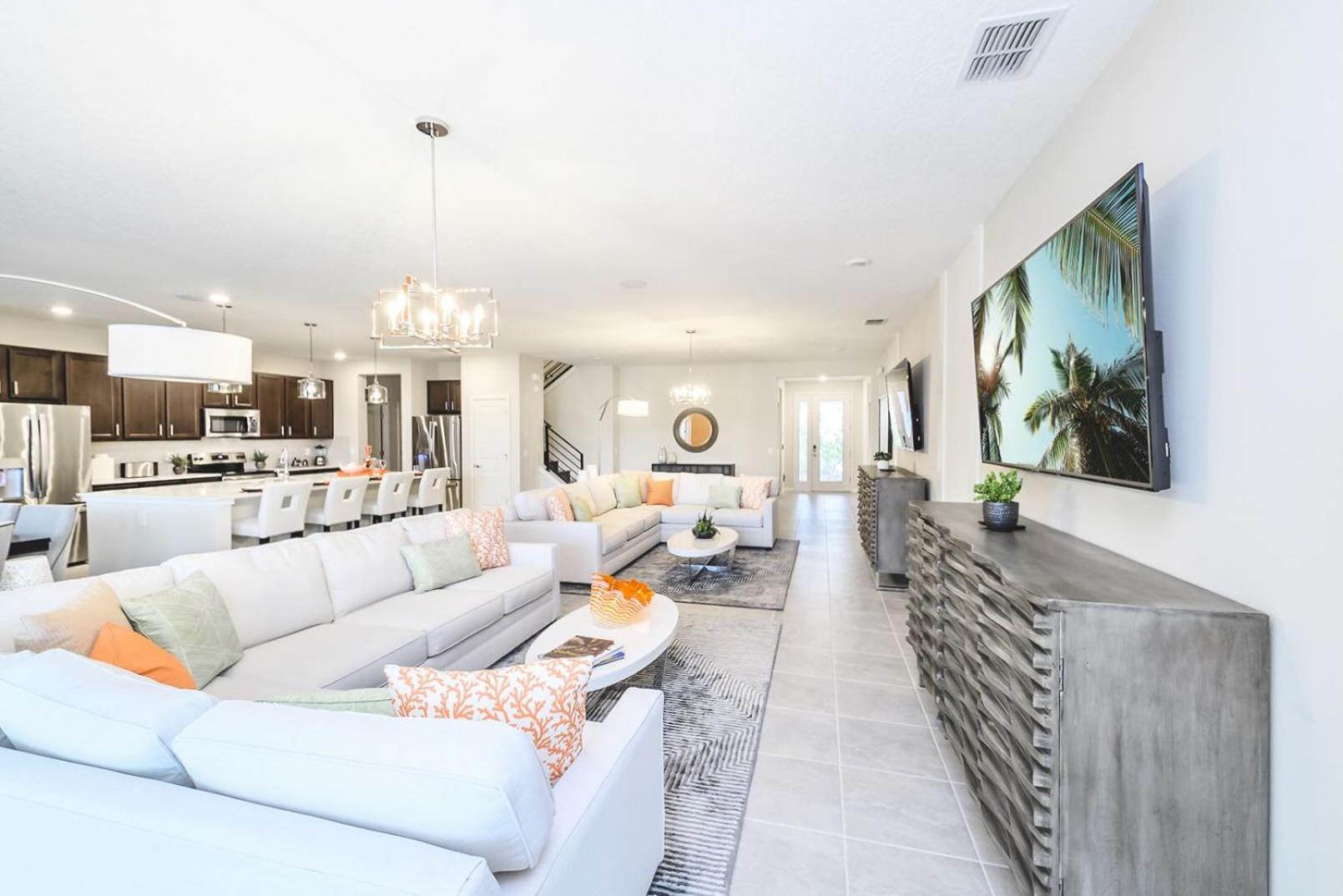15br Mansion With Pool & Hot Tub-near Holiday home *